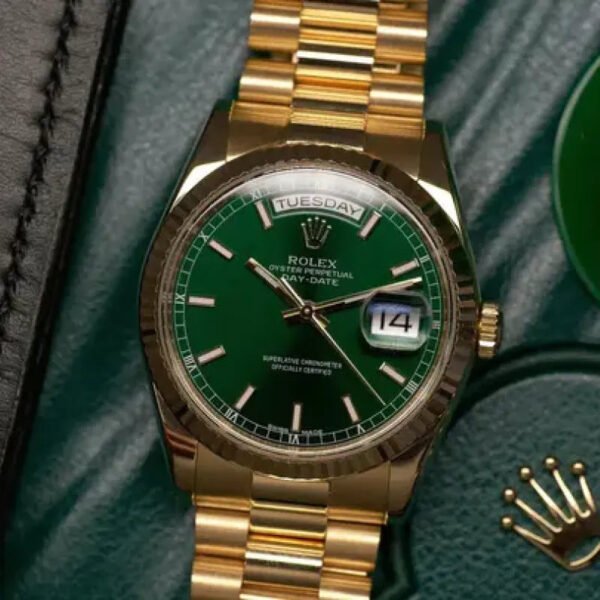 Rolex DAY-DATE 40 M228238-0061 - Image 5