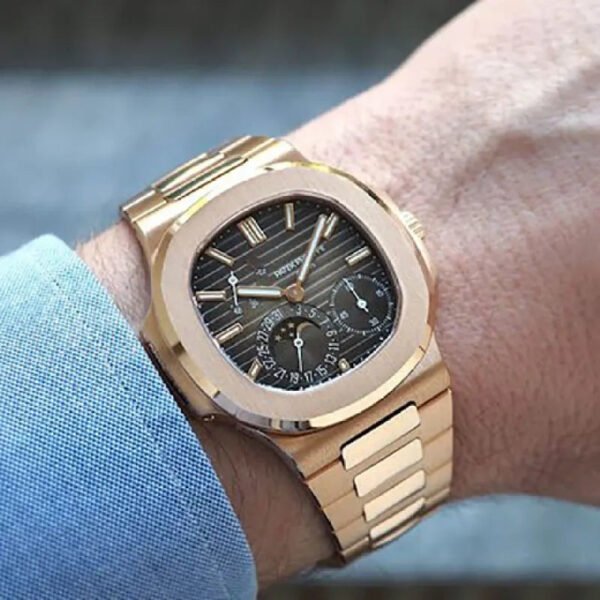 5712/1R Patek Philippe- NAUTILUS - Image 4