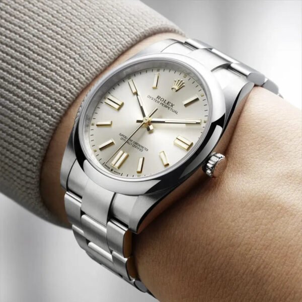 OYSTER PERPETUAL 124300 Series(Champagne gold) - Image 3