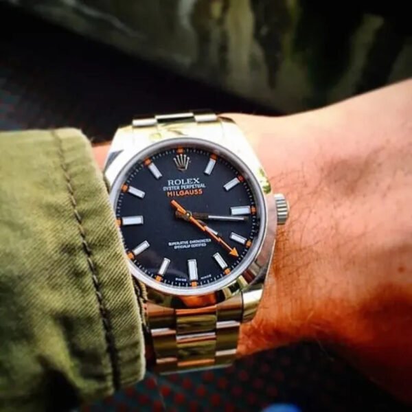 Rolex Oyster Perpetual Milgauss 116400gv Series - Image 9