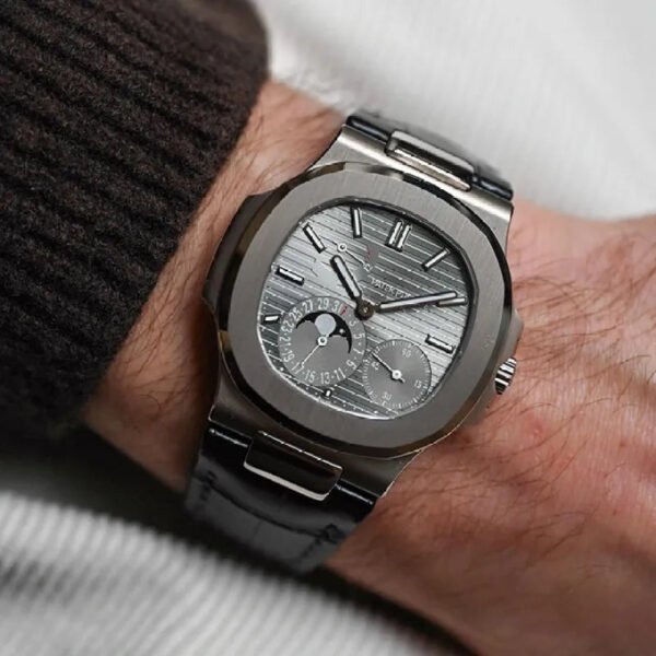 5712G - Patek Philippe NAUTILUS - Image 2