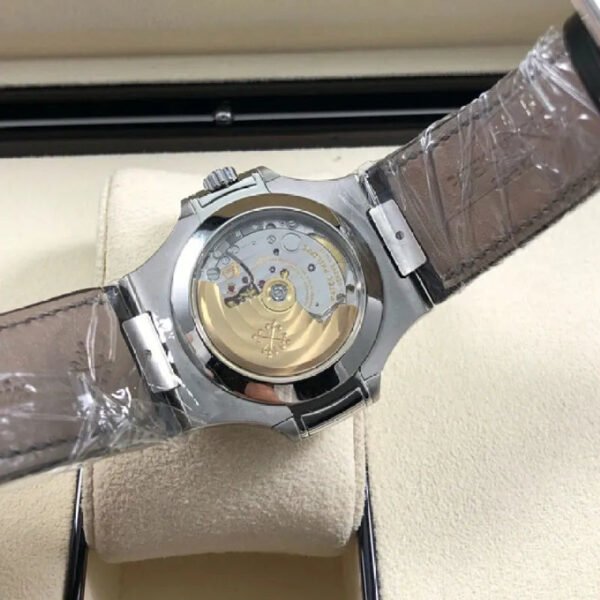 5726A - Patek Philippe NAUTILUS - Image 3