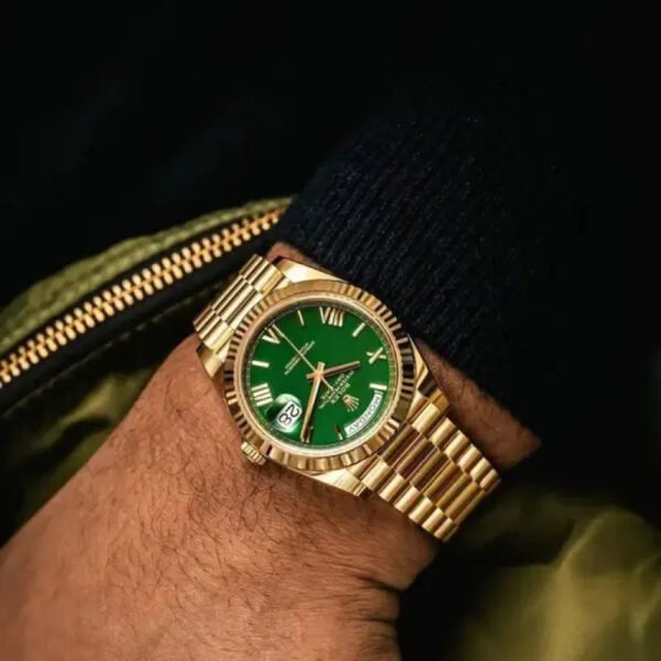 Rolex DAY-DATE 40 M228238-0061 - Image 17