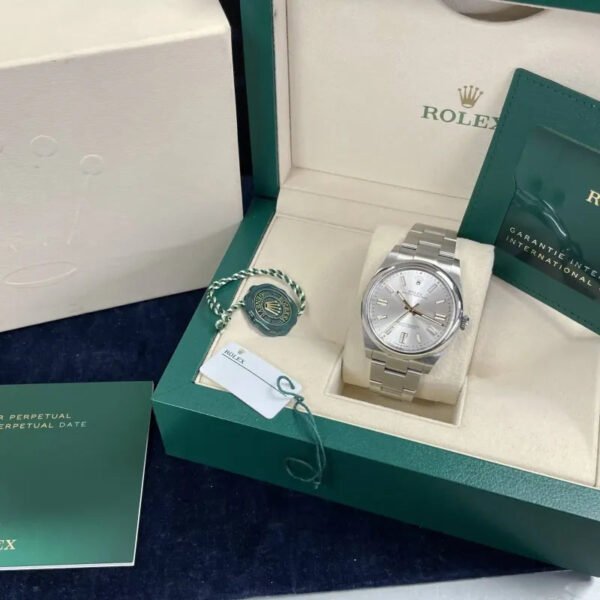 OYSTER PERPETUAL 124300 Series(Champagne gold) - Image 5