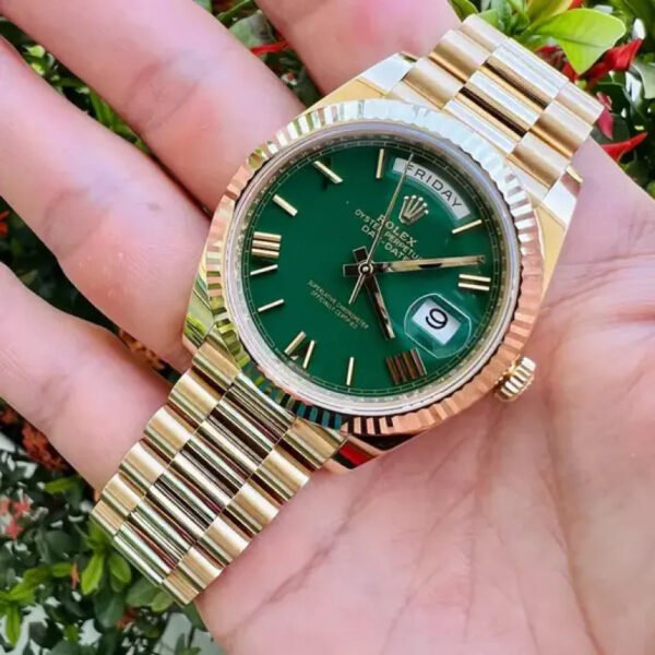 Rolex DAY-DATE 40 M228238-0061 - Image 6