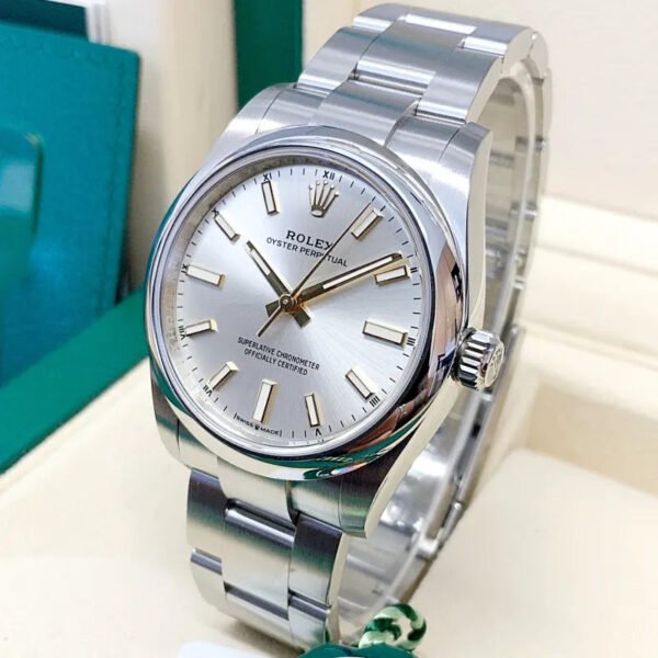 OYSTER PERPETUAL 124300 Series(Champagne gold) - Image 8